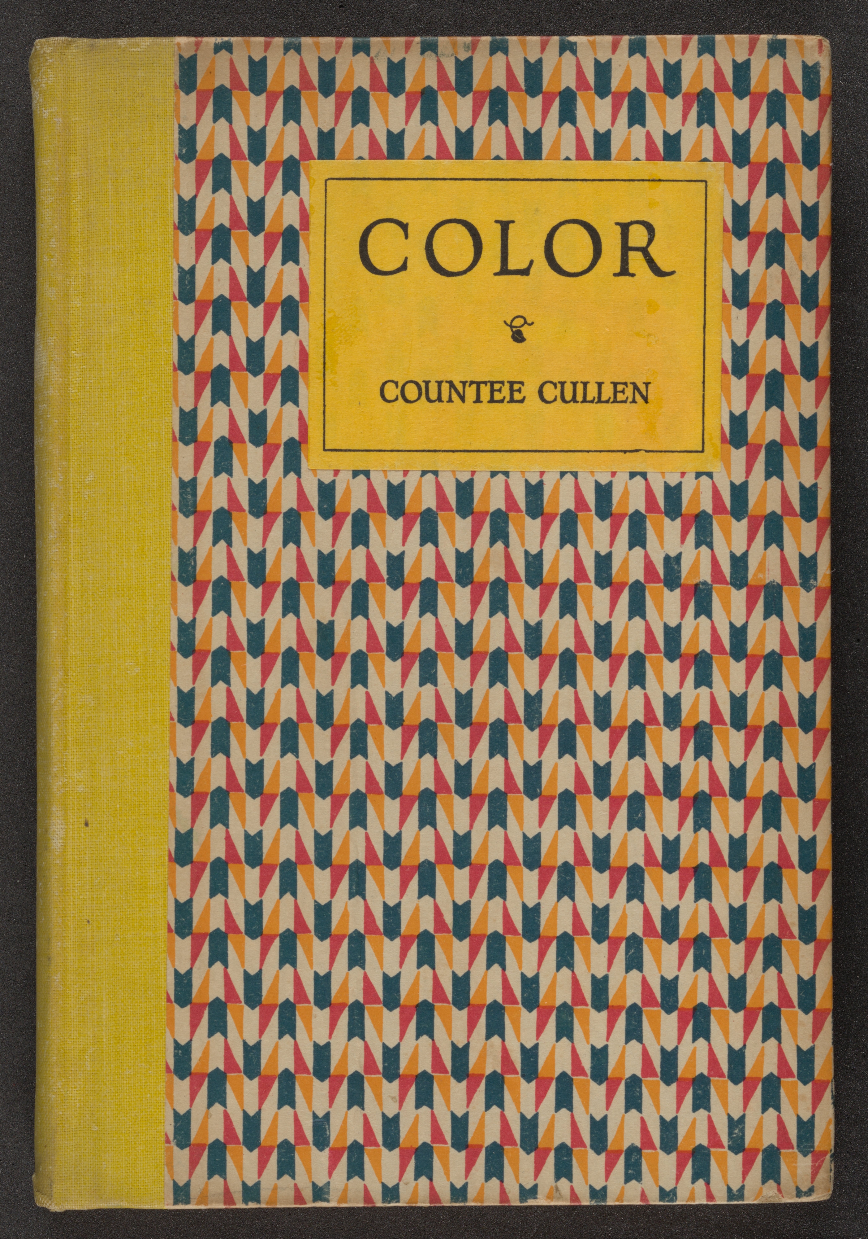 <I>Color</I>